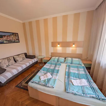 In - Balaton 49198 * Siófok